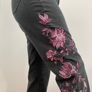 Purple Embroidery Black Jeans 💜